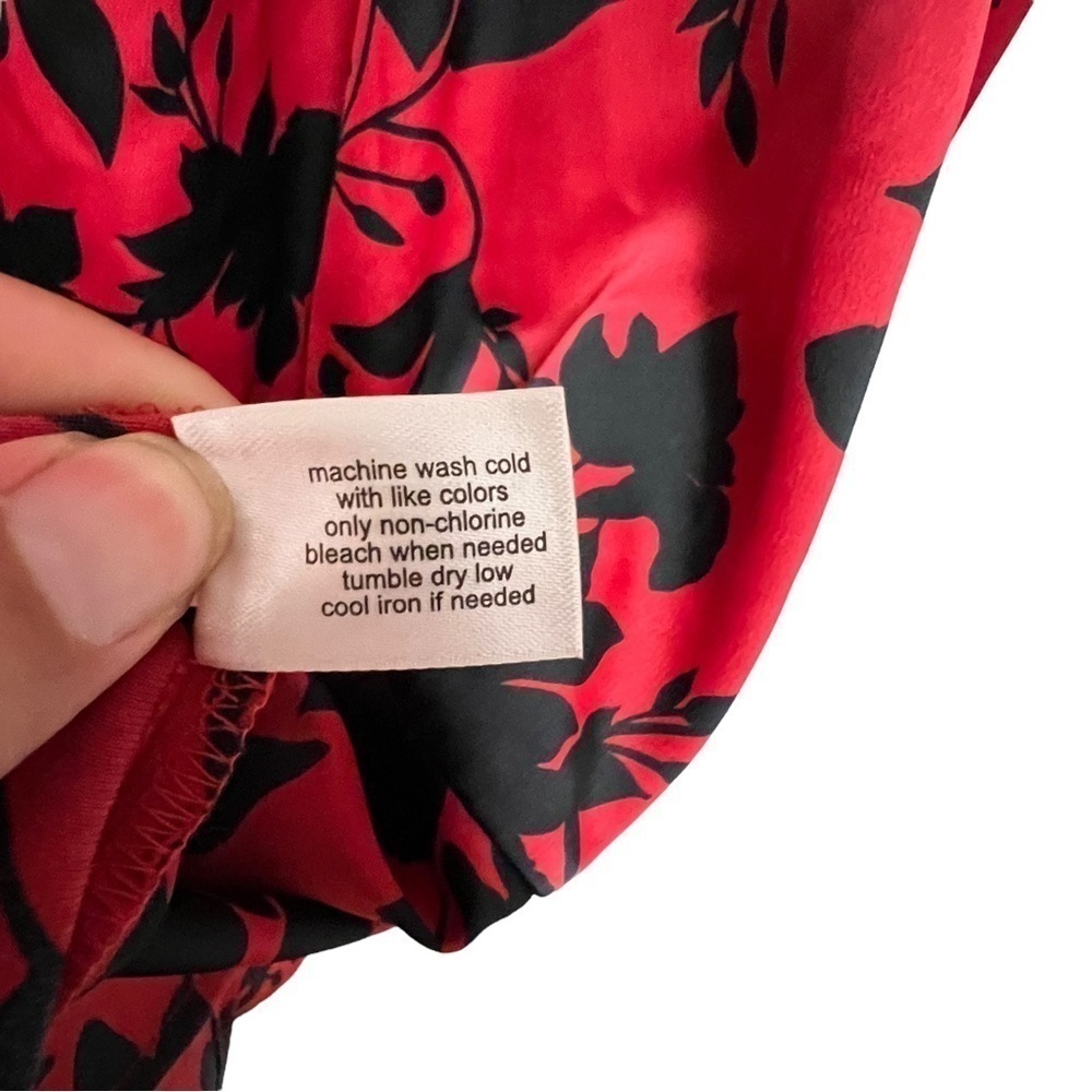 LANE BRYANT Elegant Black & Red Floral Career Blouse, Keyhole Button, Size 24 - Picture 10 of 12